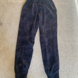 Lululemon camo joggers